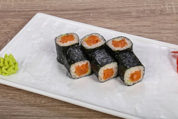 Rolo Tradicional Japonês Com Salmão Arroz — Fotografia de Stock