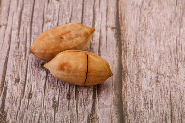 Tasty Sweet Pecan Nut Heap Isolated — Stock Photo, Image