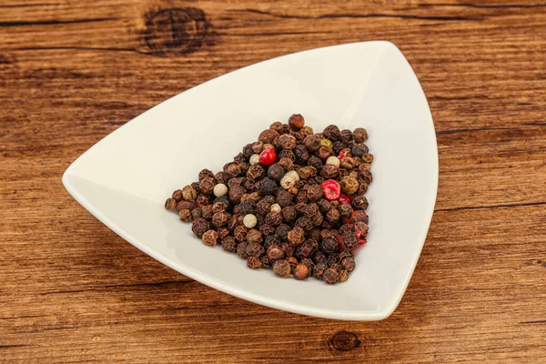 Vários Peppercorn Heap Tigela — Fotografia de Stock