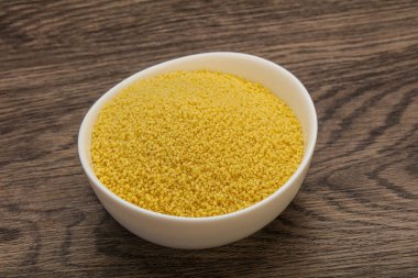 Yemek pişirmek için klozette çiğ öksürük yığını