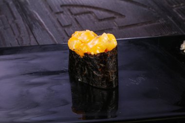 Japon mutfağı - Balıklı Baharatlı Gunkan