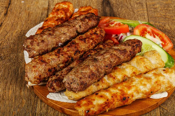 Finom Meleg Darált Hús Kebab Készlet — Stock Fotó