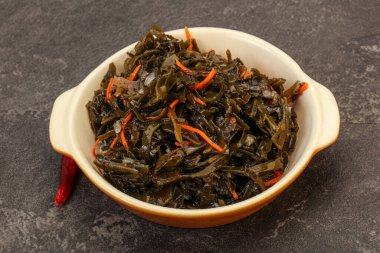 Havuçlu ve susamlı yosun kabağı.