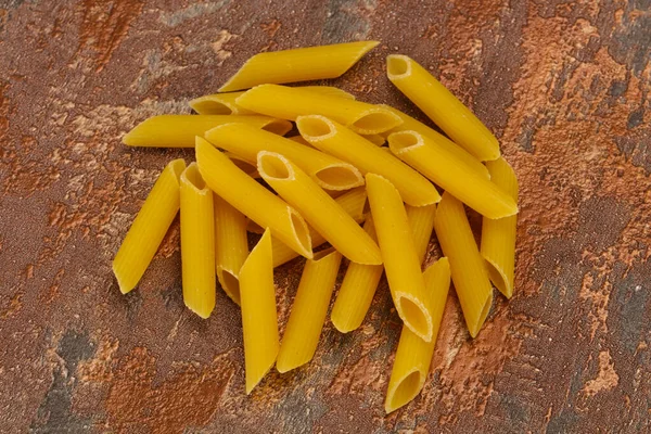 Massa Penne Crua Pronta Para Tigela — Fotografia de Stock