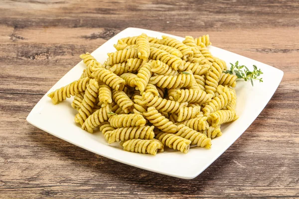 Pâtes Italiennes Fusilli Sauce Pesto — Photo