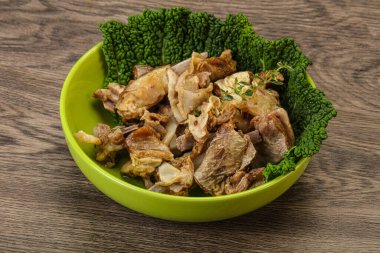 Kavanozda baharatlı kuzu eti