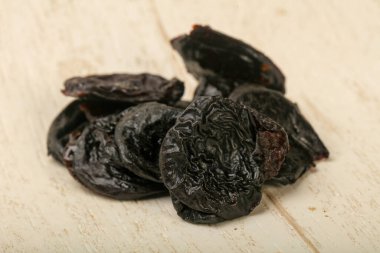 Kuru erik yığını yakın çekim