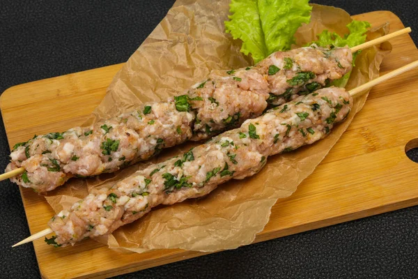 Brocheta Cerdo Cruda Kebab Listo Para Parrilla —  Fotos de Stock