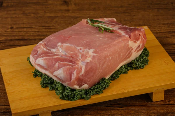 Rohes Stück Schweinefleisch Zum Kochen — Stockfoto