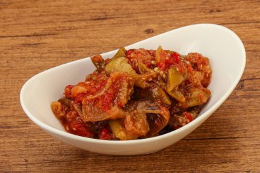 Kafkas vegan mutfağı - sebzeli ve baharatlı ajapsandali