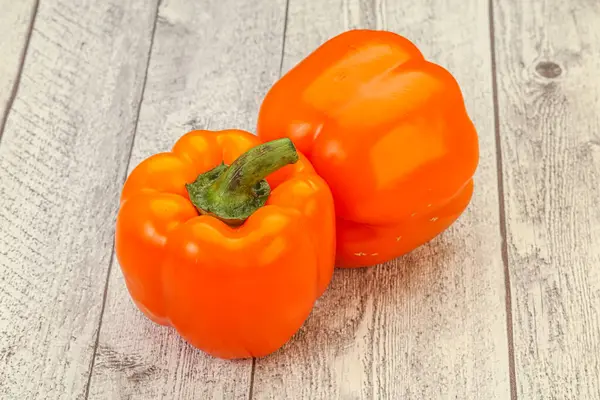 Dois Pimentão Sino Saboroso Doce Laranja — Fotografia de Stock