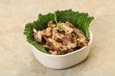 Kavanozda baharatlı kuzu eti