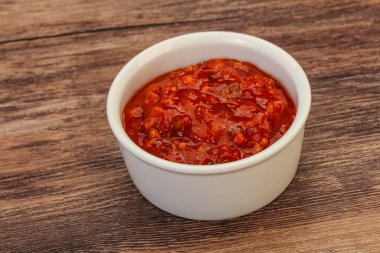Kasede acı domates sosu