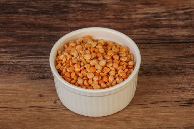 Kavanozda pişirmek için kuru bezelye