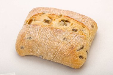 İtalyan ciabatta ekmeği ve zeytinyağı.