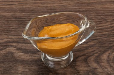 Kasede baharatlı hardal sosu