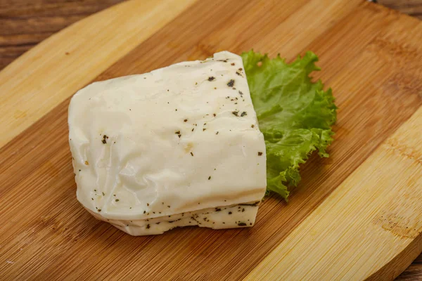 Queso Halloumi Griego Con Menta Para Asar —  Fotos de Stock