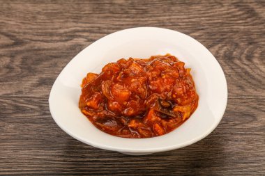 Domatesli ve otlu patlıcan sote.