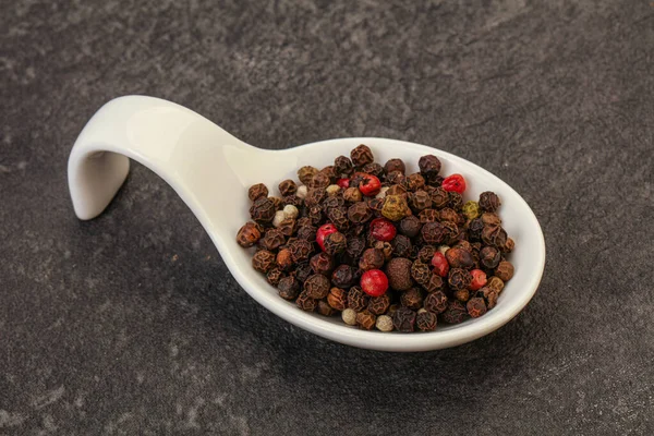 Vários Peppercorn Heap Tigela — Fotografia de Stock