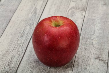 Bekar Kırmızı tatlı elma meyvesi