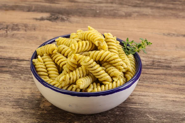 Pasta Italiana Fusilli Pesto — Foto Stock