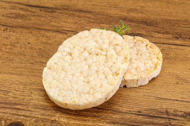 Vejetaryen için diyet çıtır ekmek yığını