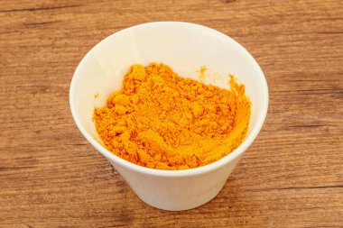 Tumerik - kâsede sokağa çıkma yasağı tozu