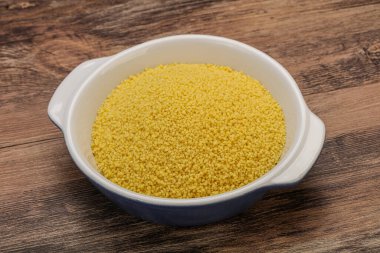 Yemek pişirmek için klozette çiğ öksürük yığını