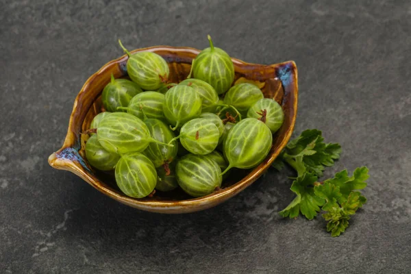 Groselha Doce Verde Madura Fresca Com Folha — Fotografia de Stock