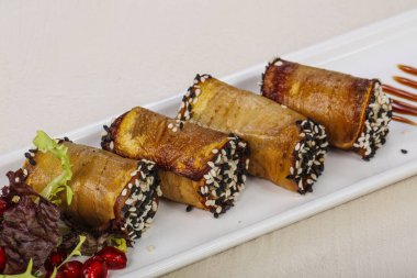 Kafkas mutfağı - Krem peynirli patlıcan rulosu