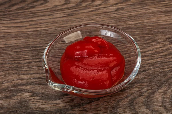 Tasty Tomato Ketchup Dalam Mangkuk — Stok Foto