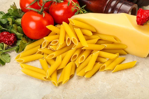 Raw Penne Rigate Vegetables Cooking — Stock Photo, Image