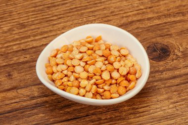 Kavanozda pişirmek için kuru bezelye