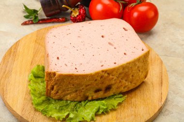 Ev yapımı geleneksel rulo köfte.