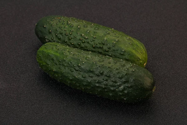 Groen Verse Twee Komkommers Achtergrond — Stockfoto
