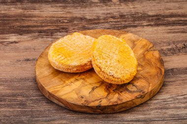 Fırında pişmemiş ev yapımı tavuk pirzolası.