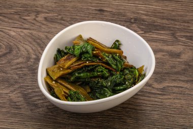 Kavrulmuş yeşil fasulye ve lahana ile Vagan mutfağı