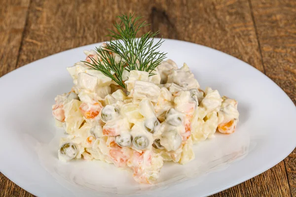 Salade Traditionnelle Russe Avec Mayonnaise Viande — Photo