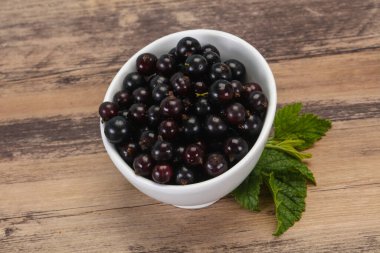 Taze taze siyah frenk üzümü