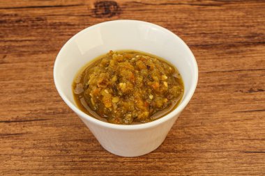 Kasede biberli yeşil baharatlı sos.