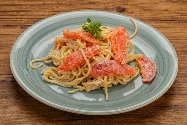 Pastas Italianas Con Salmón Queso Crema — Foto de Stock