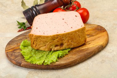 Ev yapımı geleneksel rulo köfte.