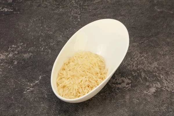 Tabakta Çiğ Hint Basmati Pilavı — Stok fotoğraf