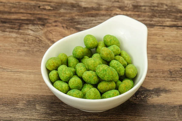 Kryddig Wasabi Jordnötter Mellanmål Skålen — Stockfoto