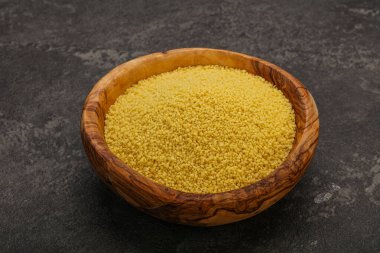 Yemek pişirmek için klozette çiğ öksürük yığını