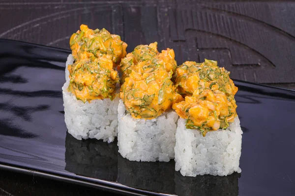 Rollo Picante Japonés Con Pescado Salsa — Foto de Stock