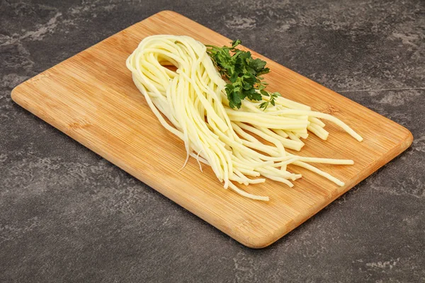 Tschetschenen Spaghetti Käse Snack Über Bord — Stockfoto