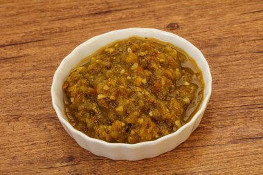 Kasede biberli yeşil baharatlı sos.