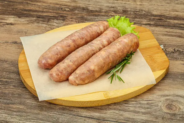 Rohe Wurst Vom Schwein Zum Grillen Mit Rosmarin — Stockfoto