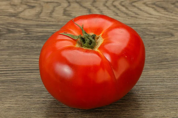 Grande Tomate Rouge Juteuse Mûre Pour Cuisson — Photo